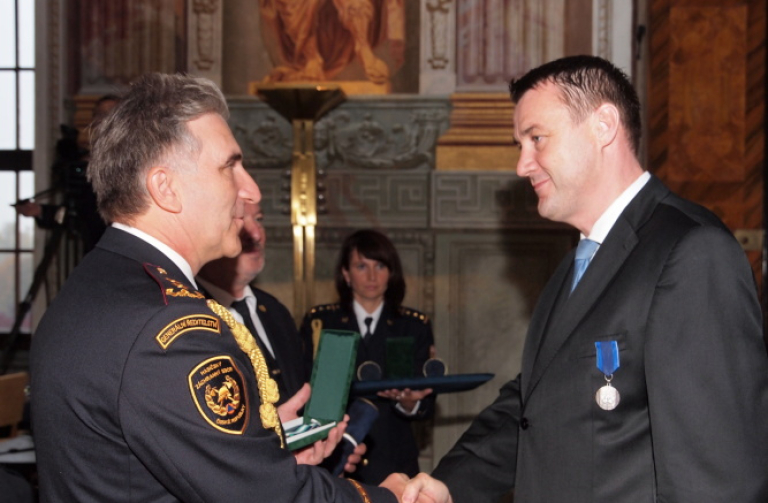 V Trojském zámku byla udělena významná ocenění, hejtman obdržel Čestnou medaili